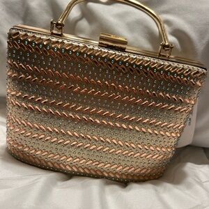 Elegant Champagne Gold Clutch with Rhinestone Accents Prezzo NWT